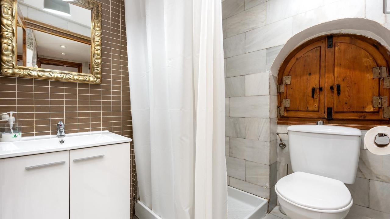 Photo of Bathroom in Old Town