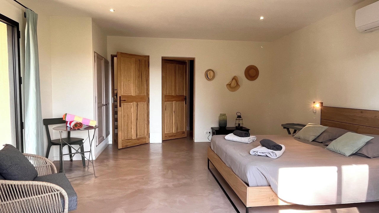 Photo of Bedroom in Lumiere