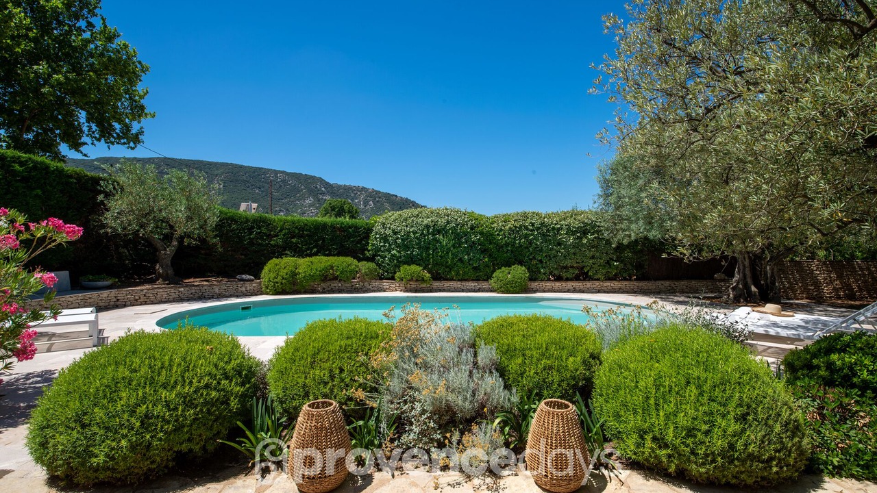 Photo of Outdoor in Maubec