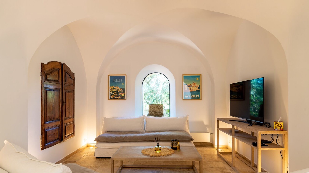 Photo of Livingroom in Maubec