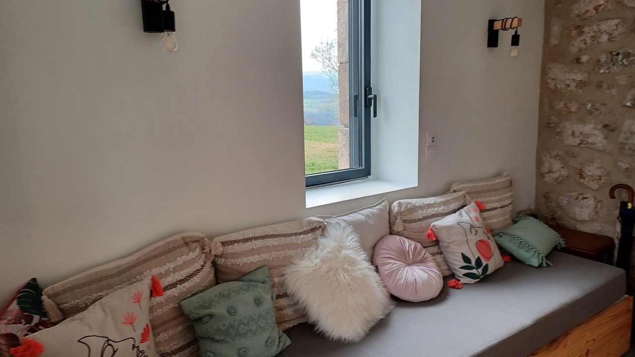 Photo of Livingroom in Saint-Barthelemy-le-Plain