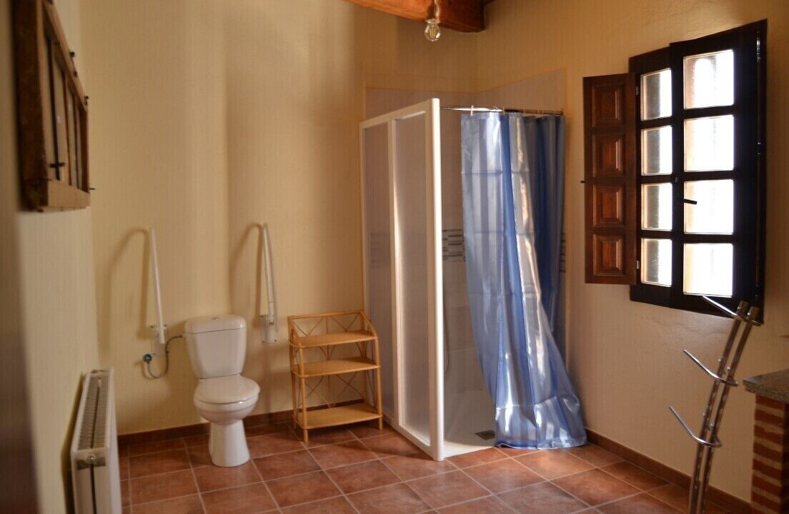 Photo of Bathroom in El Pedroso de la Armuna