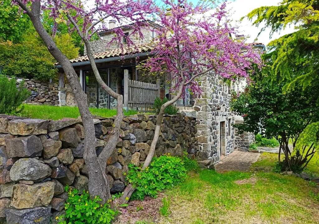 Photo of Outdoor in Pourcheres