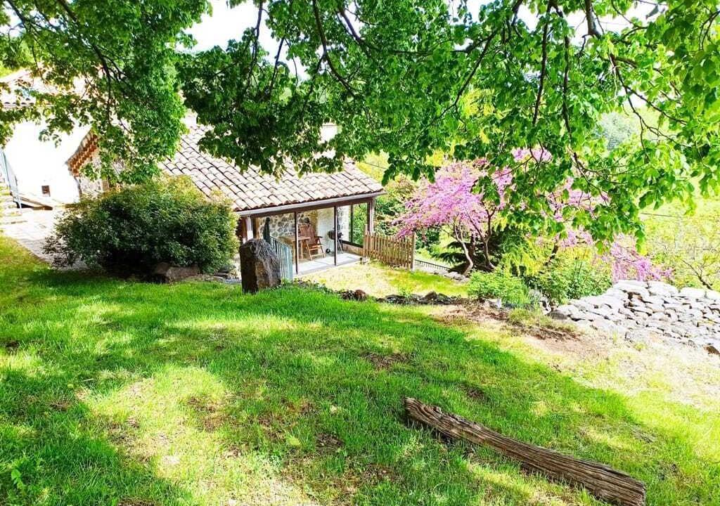 Photo of Outdoor in Pourcheres