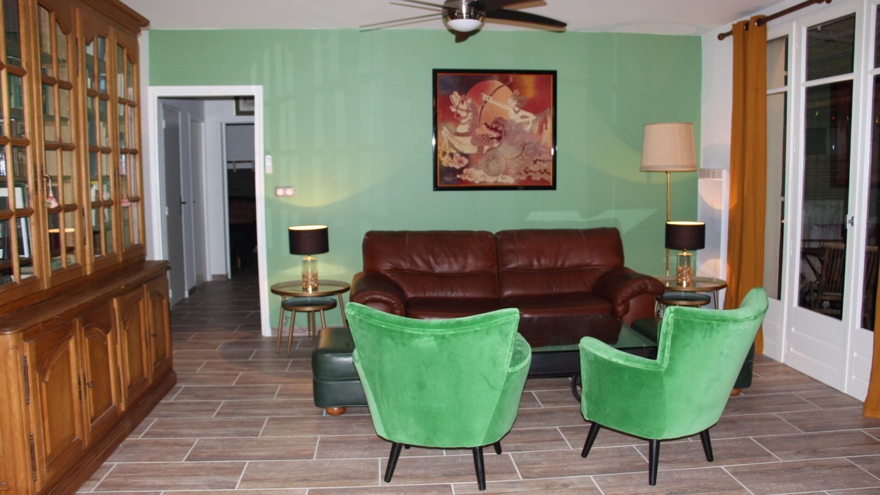 Photo of Livingroom in Meynes