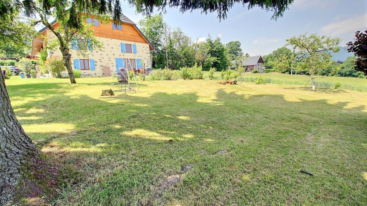Photo of Outdoor in Pers-Jussy
