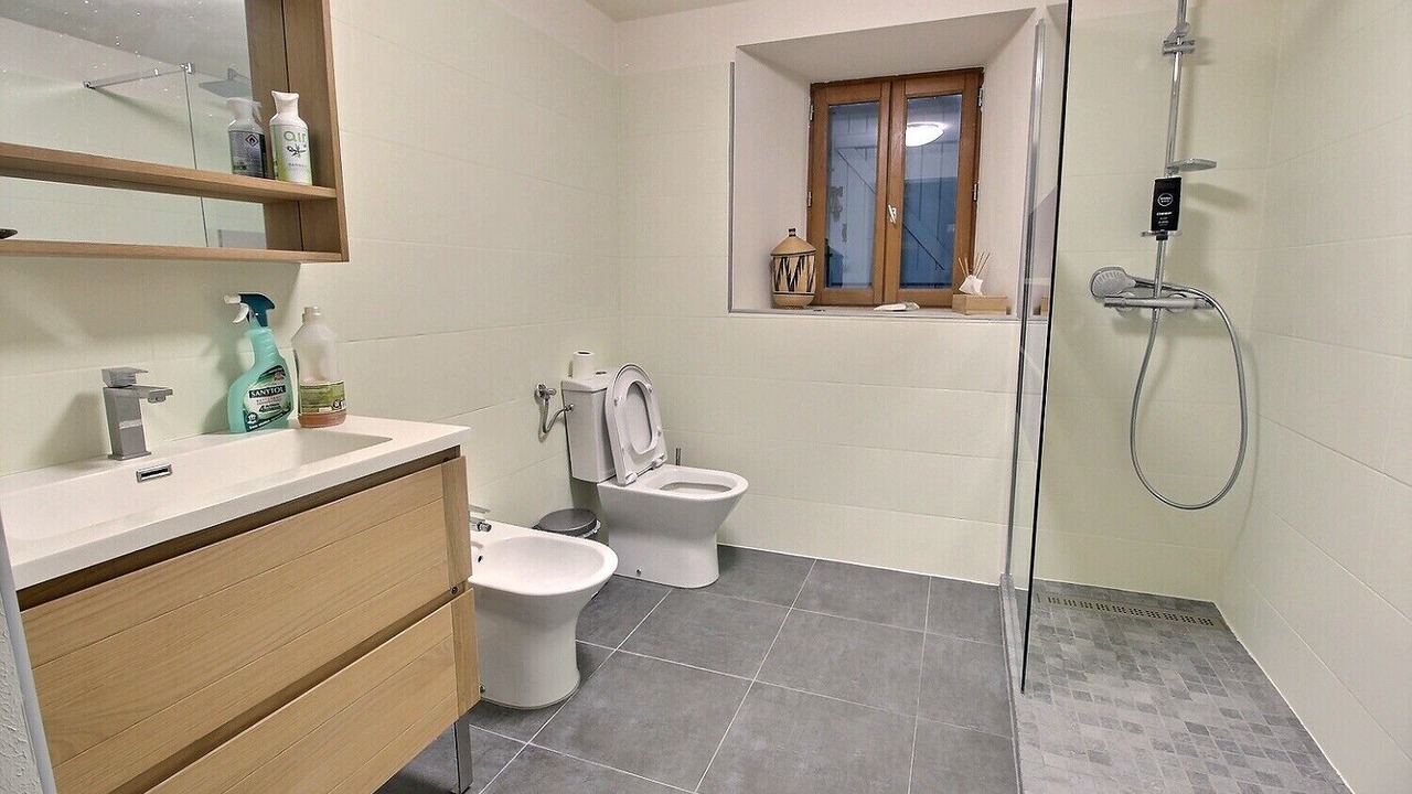 Photo of Bathroom in Pers-Jussy