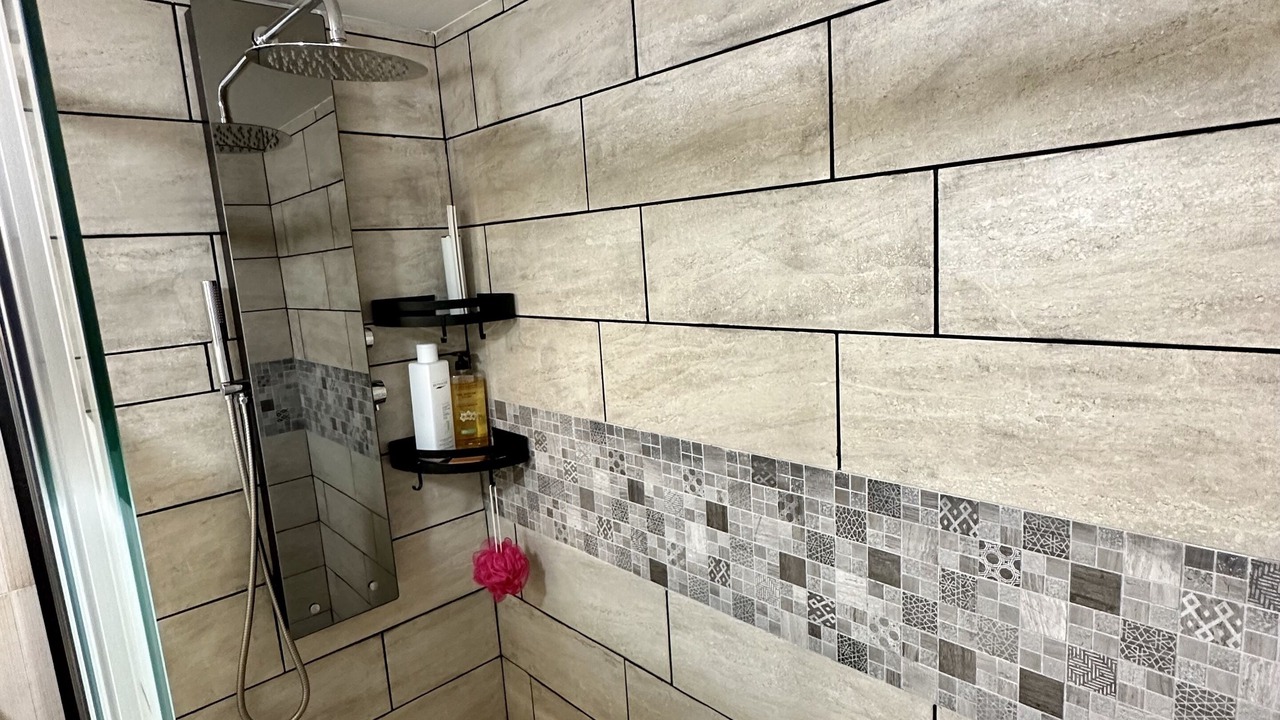 Photo of Bathroom in Simiane-Collongue