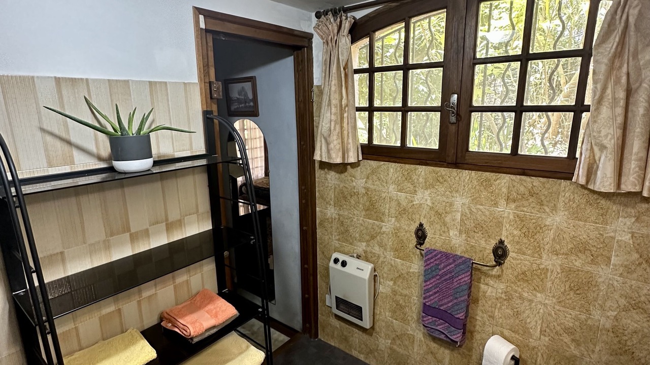 Photo of Bathroom in Simiane-Collongue