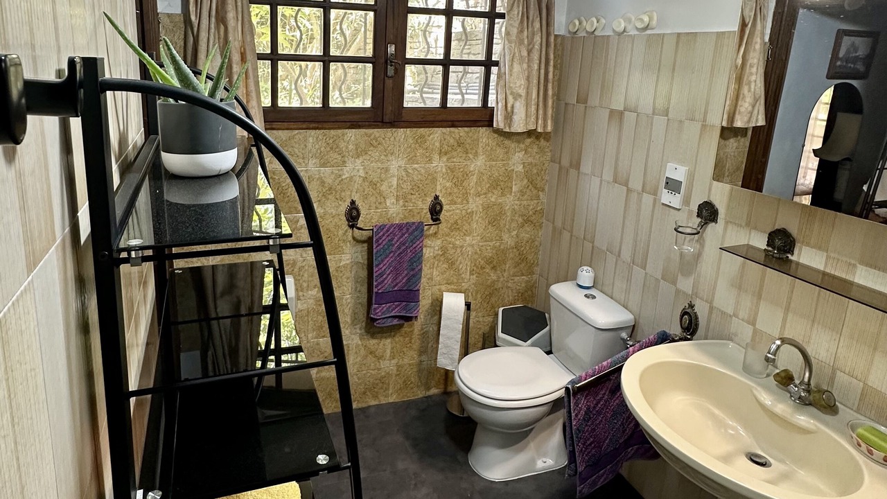Photo of Bathroom in Simiane-Collongue