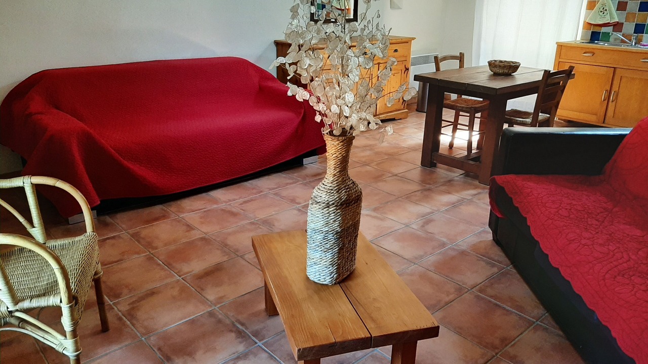 Photo of Livingroom in Saint-Andre-de-Roquepertuis