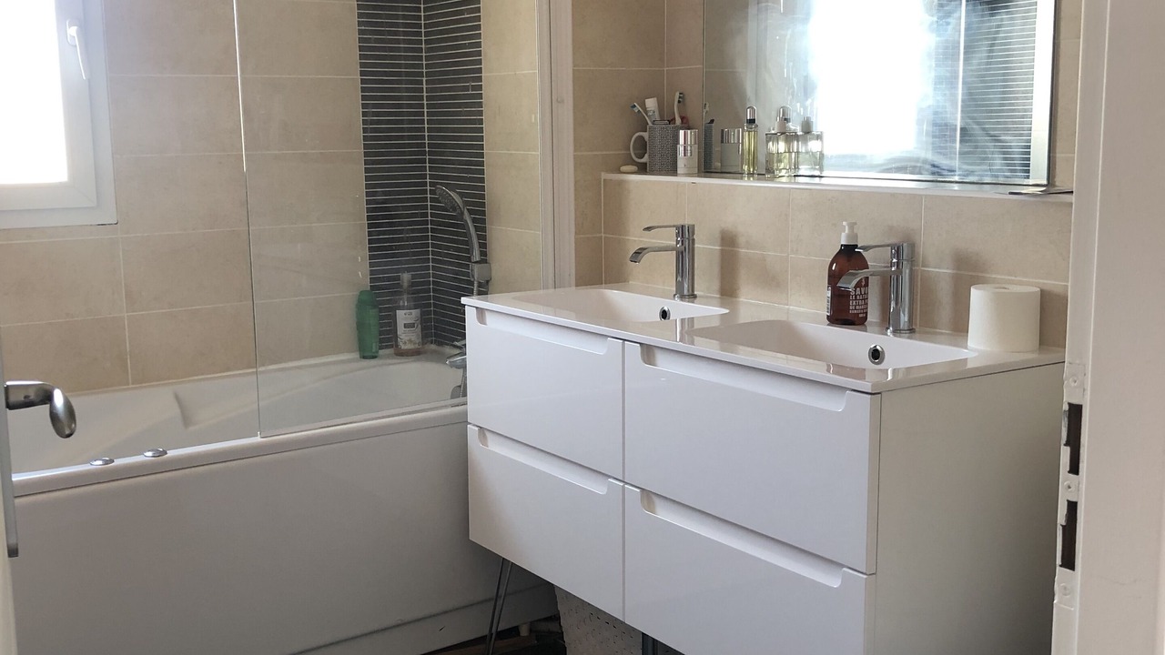 Photo of Bathroom in Castries