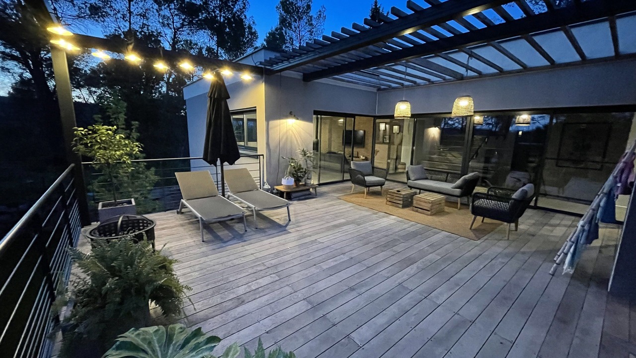 Photo of Patio Balcony in Saint-Clement-de-Riviere