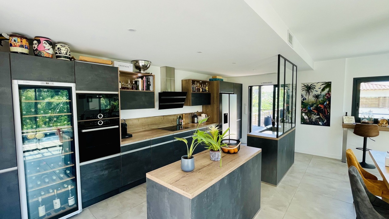 Photo of Kitchen in Saint-Clement-de-Riviere