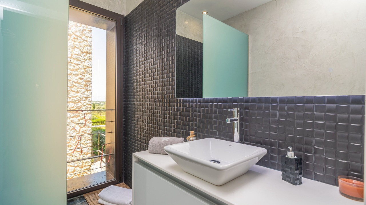 Photo of Bathroom in Ariany