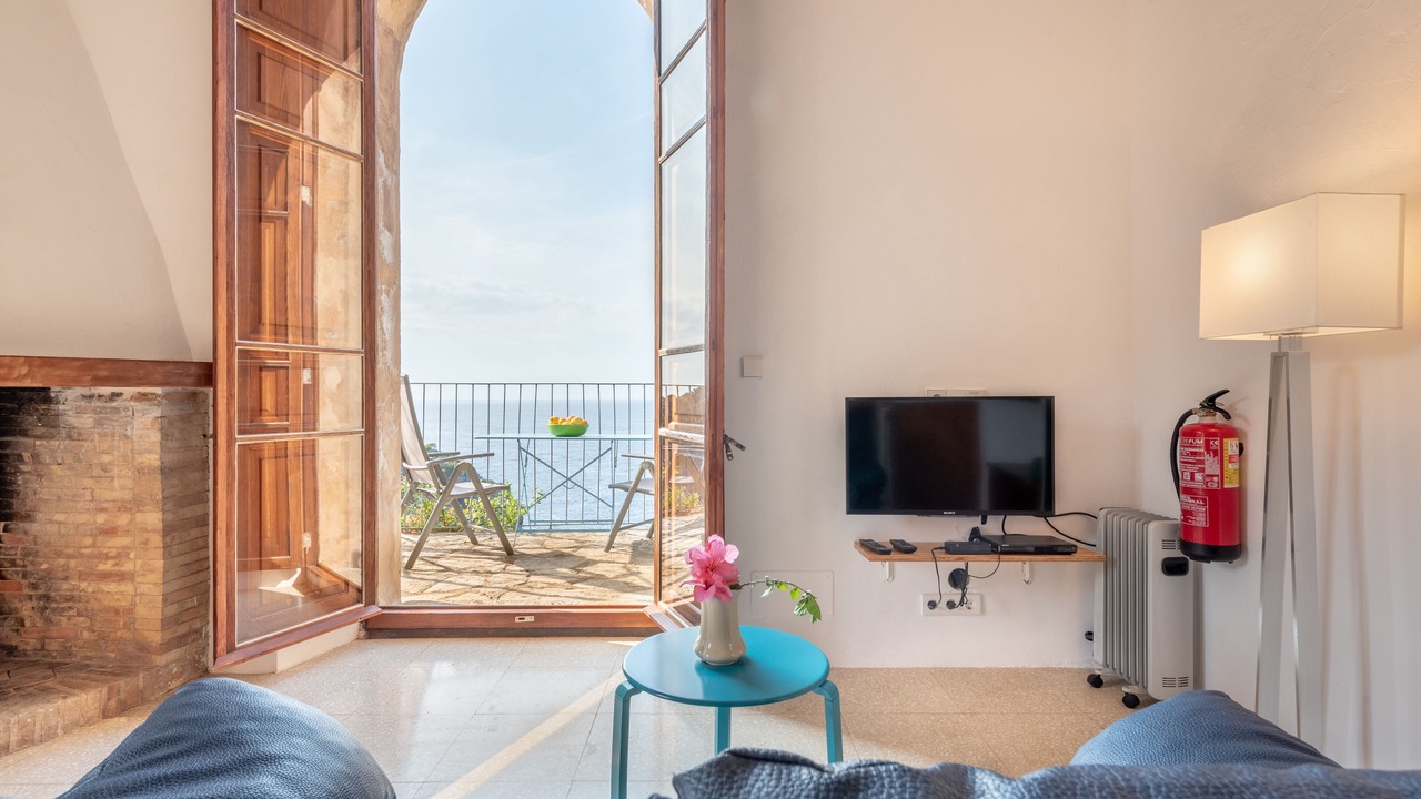 Photo of Livingroom in Deia