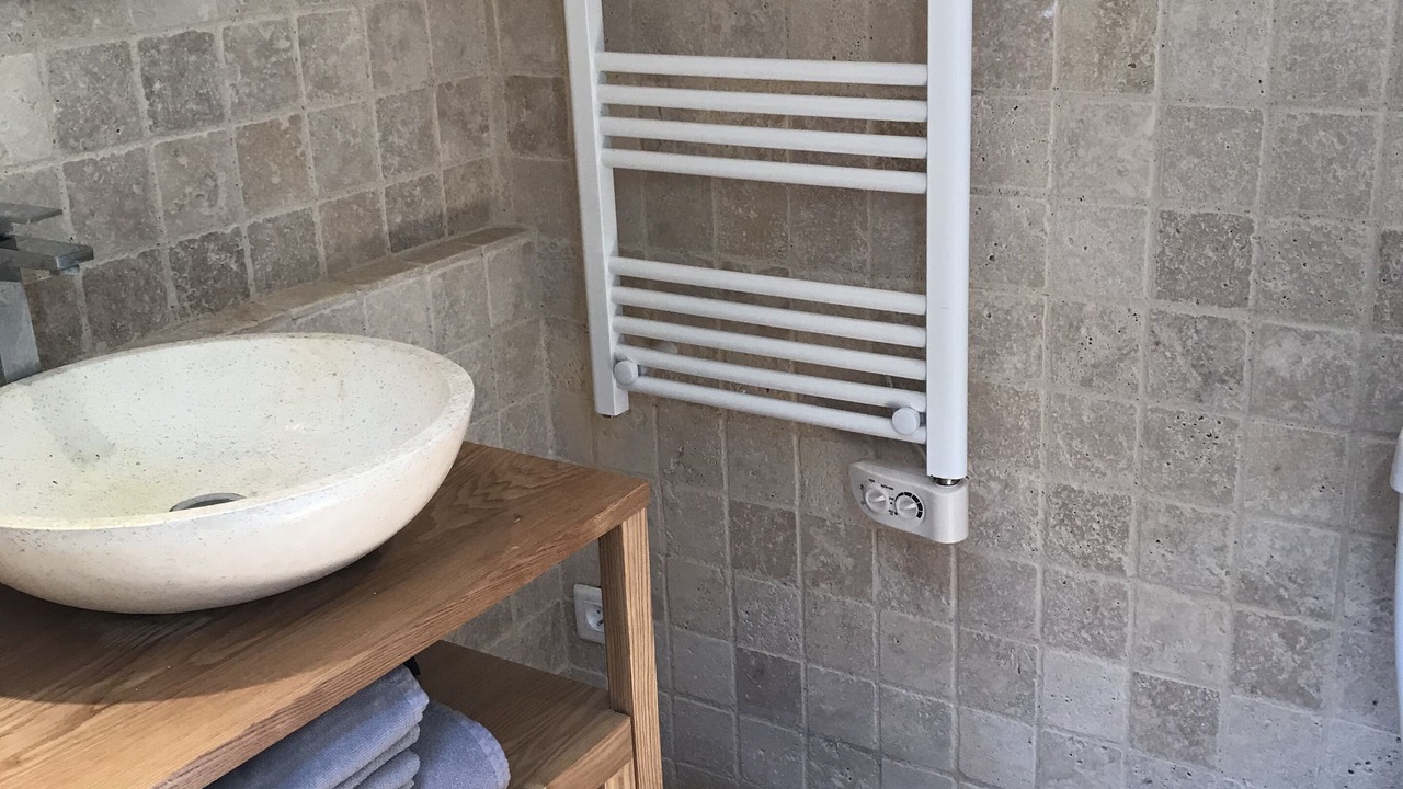 Photo of Bathroom in Cabannes