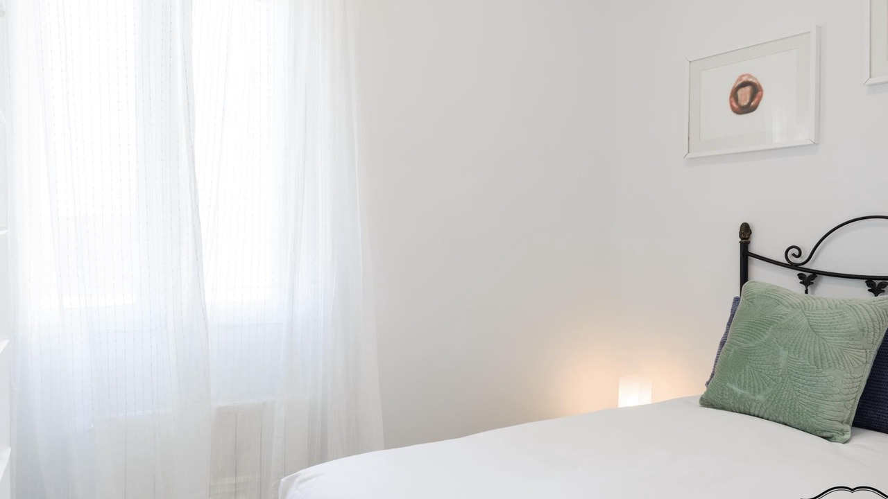 Photo of Bedroom in Embajadores