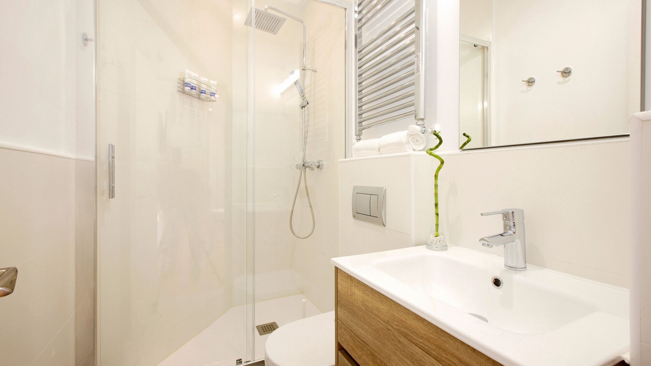Photo of Bathroom in Malasana
