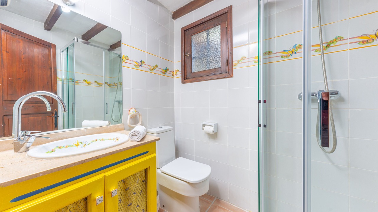 Photo of Bathroom in Campanet