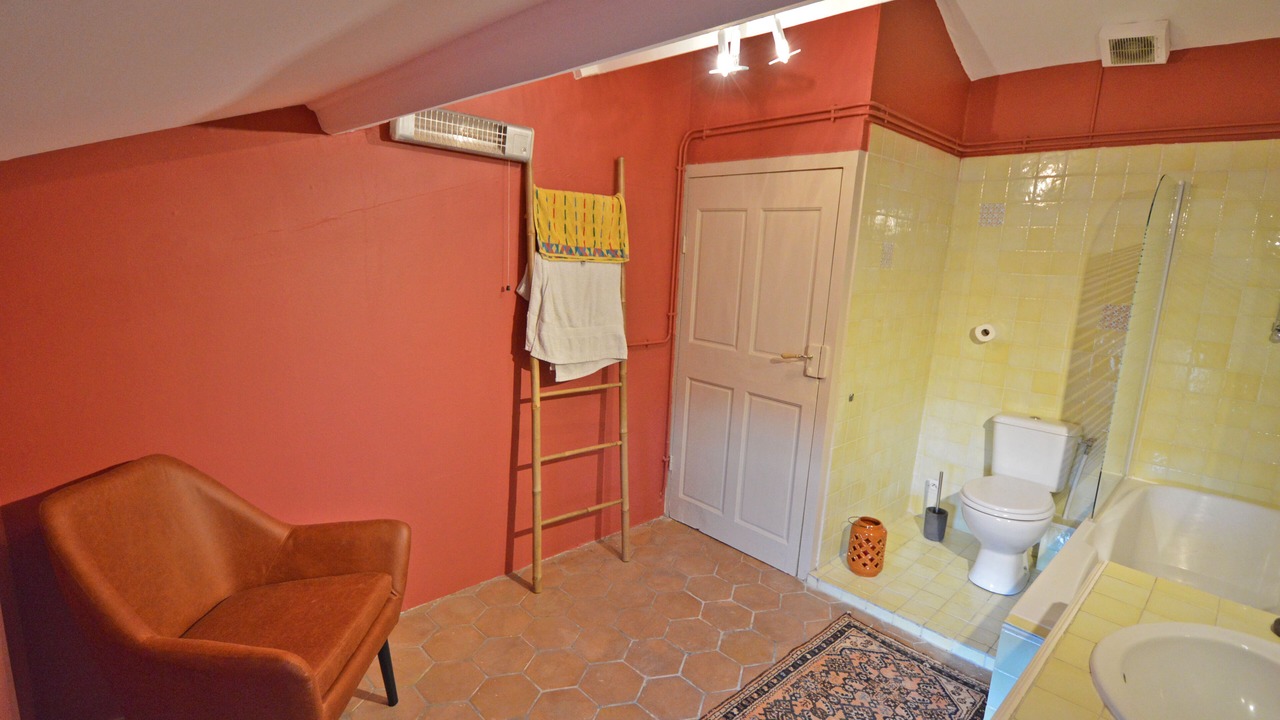 Photo of Bathroom in La Garde-Adhemar