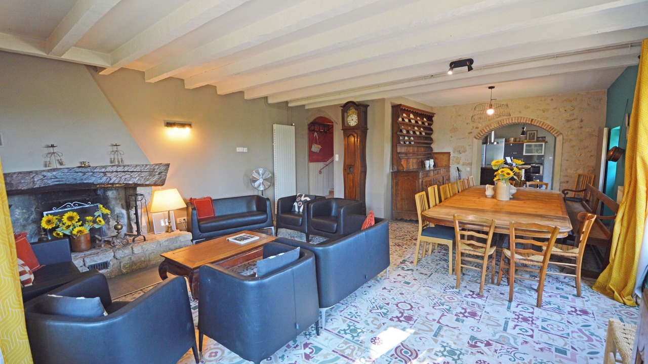 Photo of Livingroom in La Garde-Adhemar