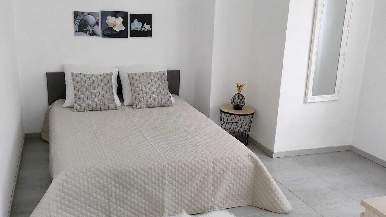 Photo of Bedroom in Nyons