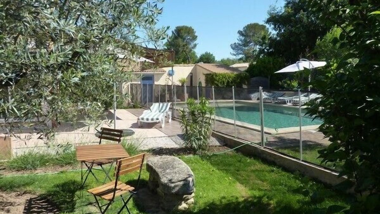Photo of Outdoor in Arpaillargues-et-Aureillac