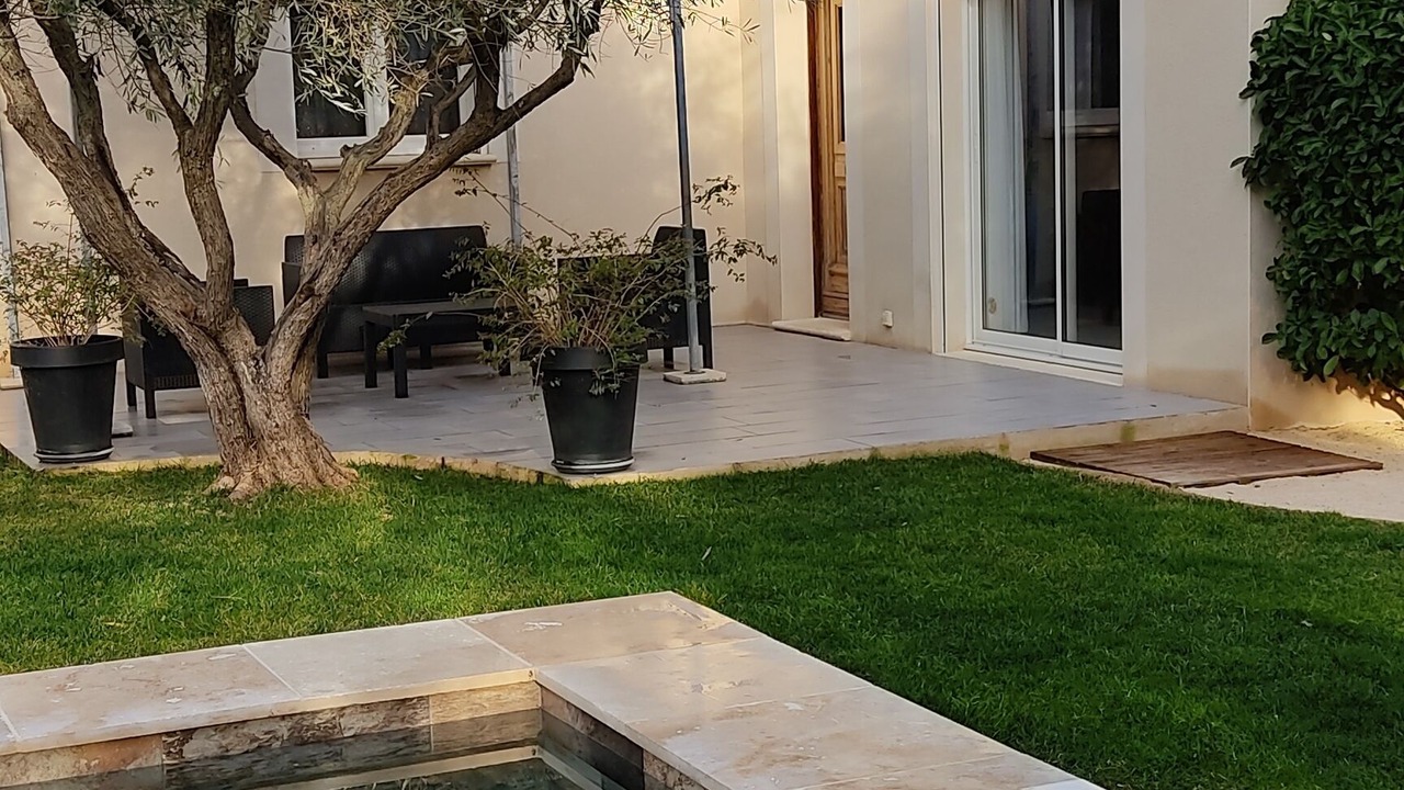 Photo of Outdoor in Collias