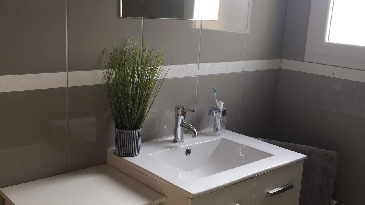 Photo of Bathroom in Collias