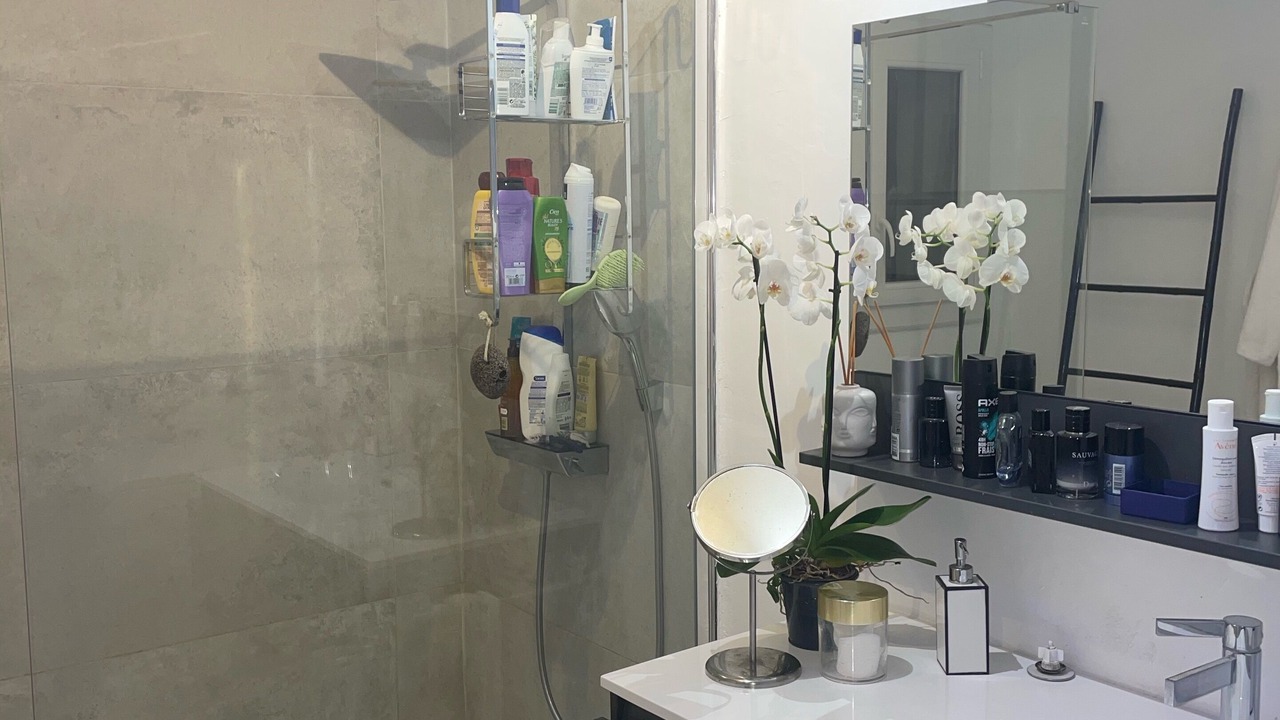 Photo of Bathroom in Lodeve