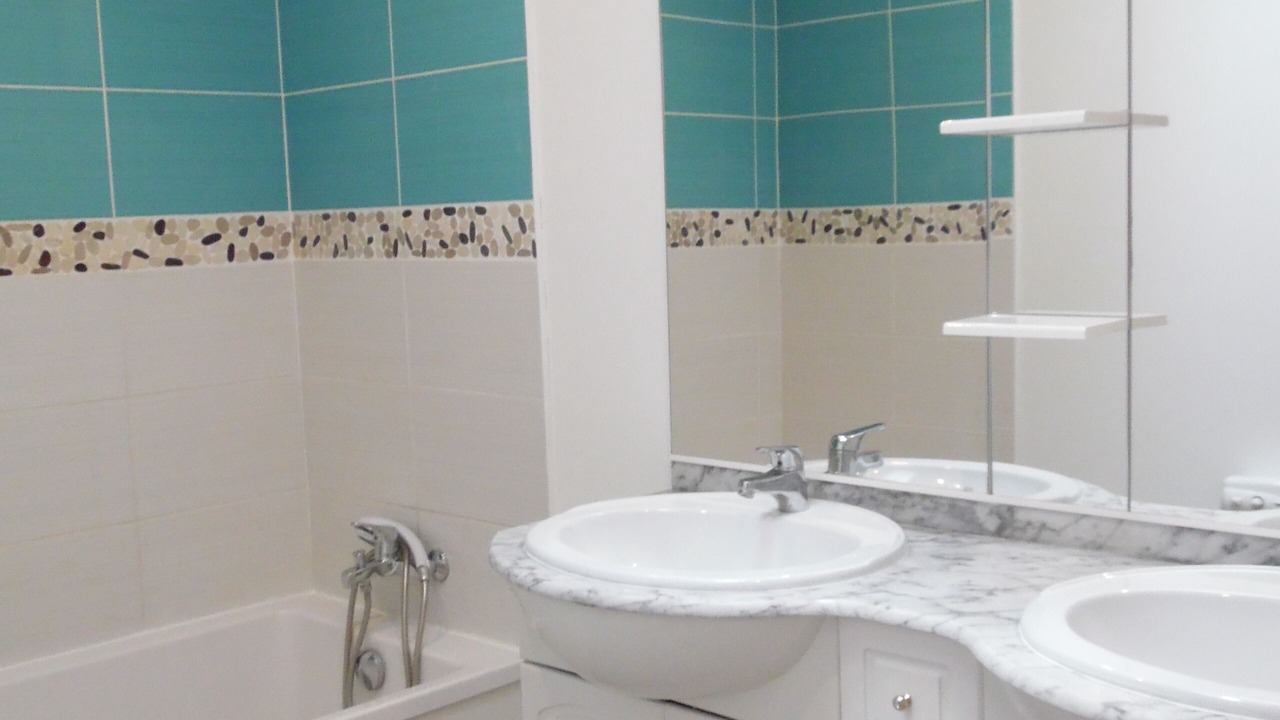 Photo of Bathroom in Collias