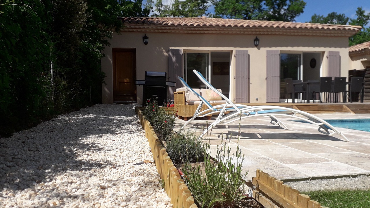 Photo of Outdoor in Collias
