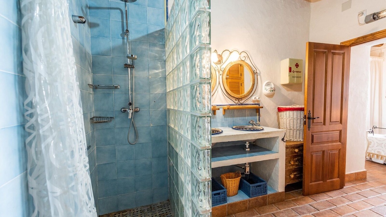 Photo of Bathroom in El Real de la Jara