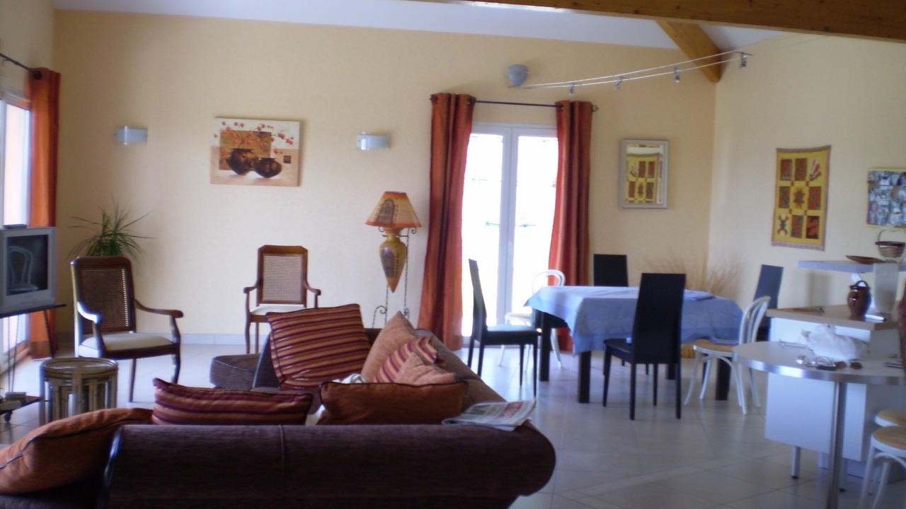 Photo of Livingroom in Sonnay