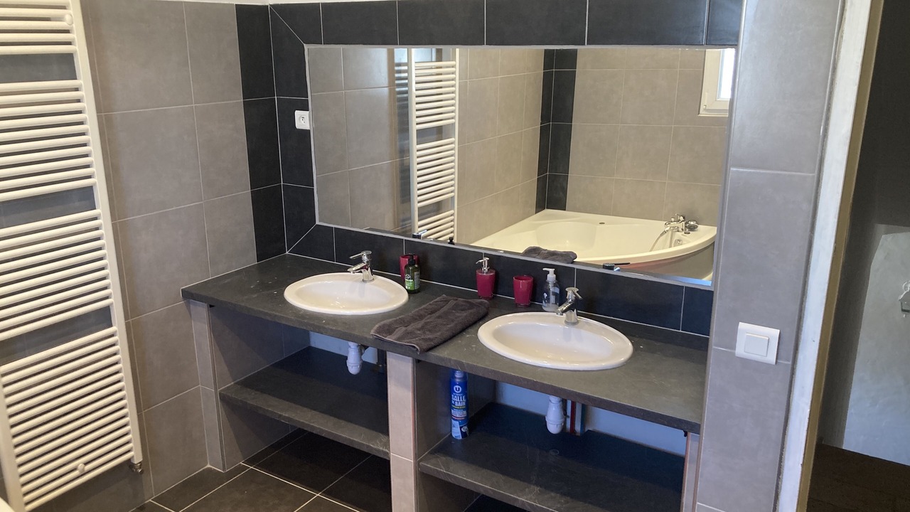 Photo of Bathroom in Cabannes