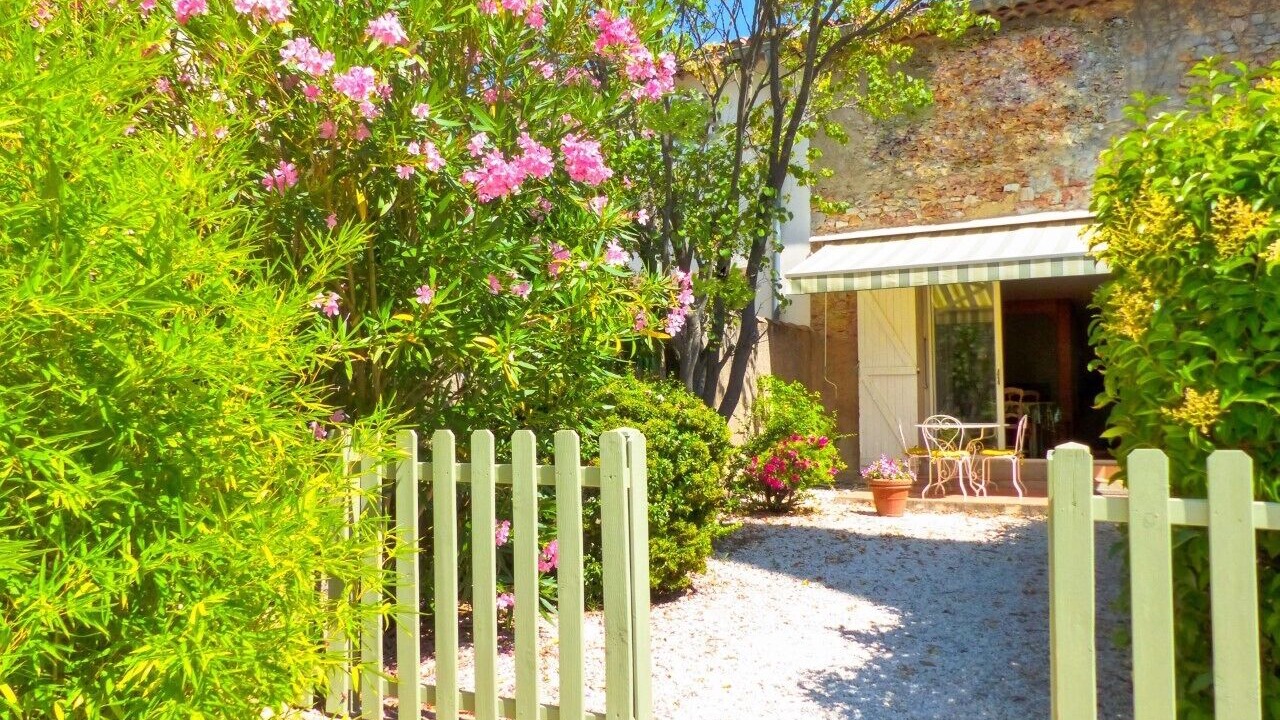 Photo of Patio Balcony in Saint-Maximin-la-Sainte-Baume