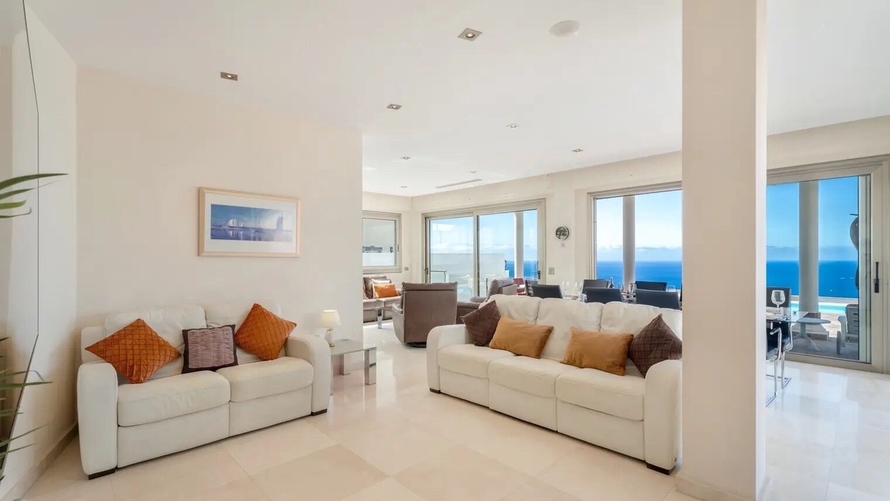 Photo of Livingroom in San Eugenio