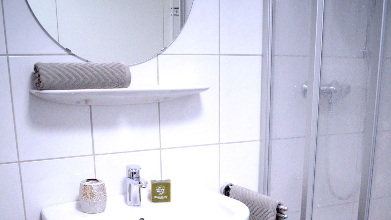 Photo of Bathroom in Edinghausen