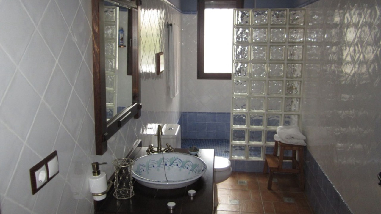 Photo of Bathroom in Fuentes de Leon