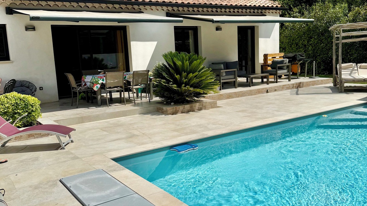 Photo of Outdoor in Chateauneuf-de-Gadagne