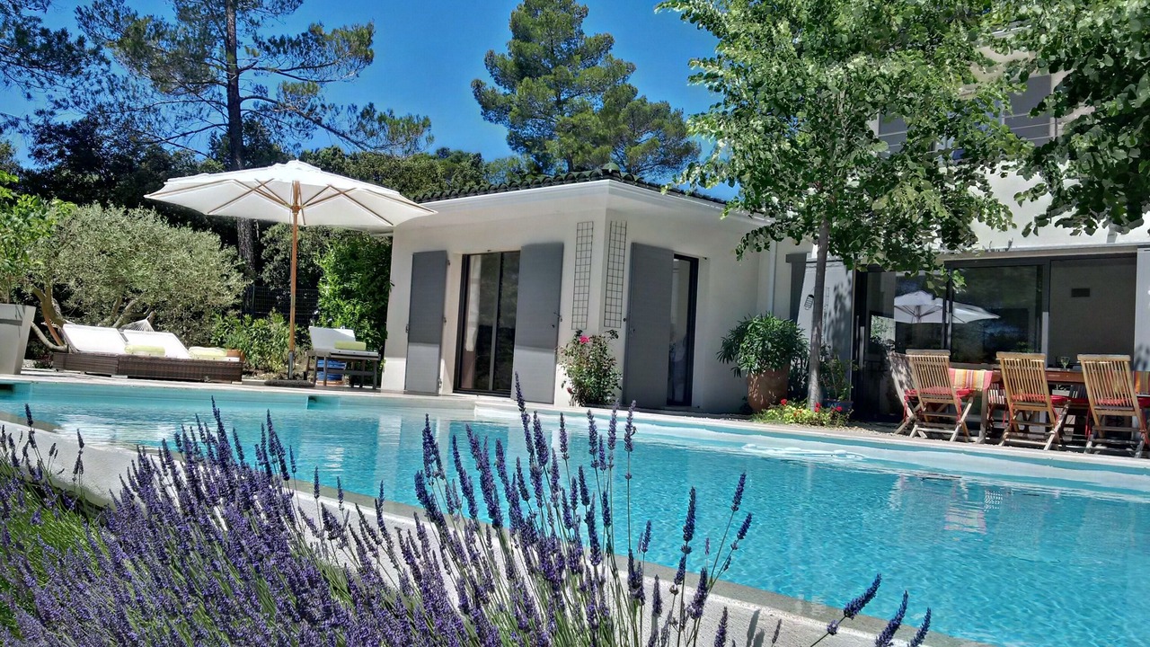 Photo of Outdoor in Saint-Marc-Jaumegarde