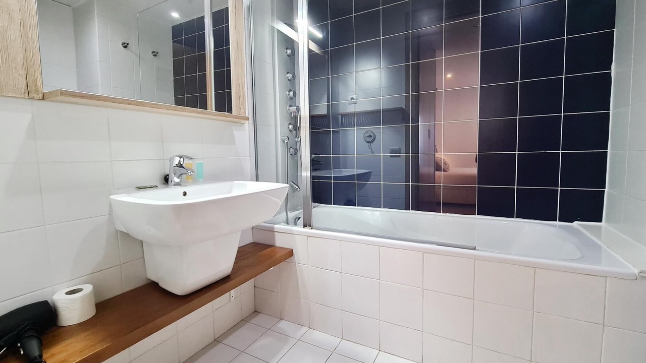 Photo of Bathroom in El Port