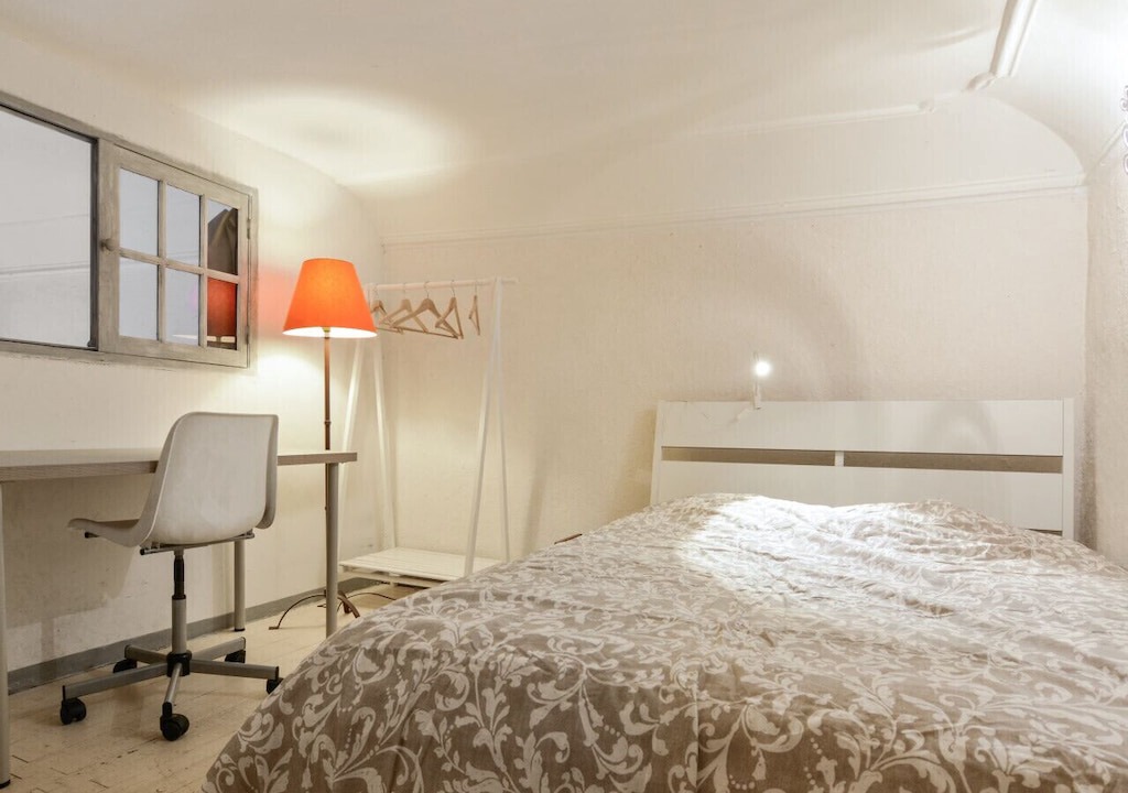 Photo of Bedroom in Aix-en-Provence Historic Centre