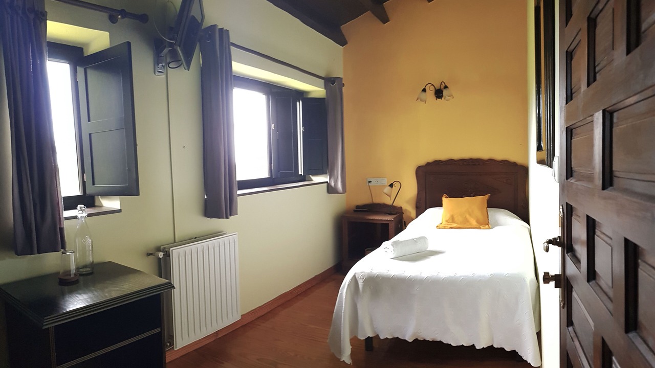 Photo of Bedroom in Camango