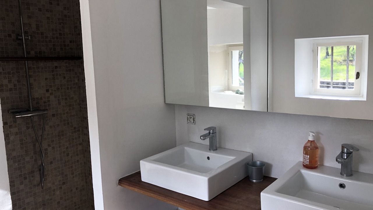 Photo of Bathroom in Paradou