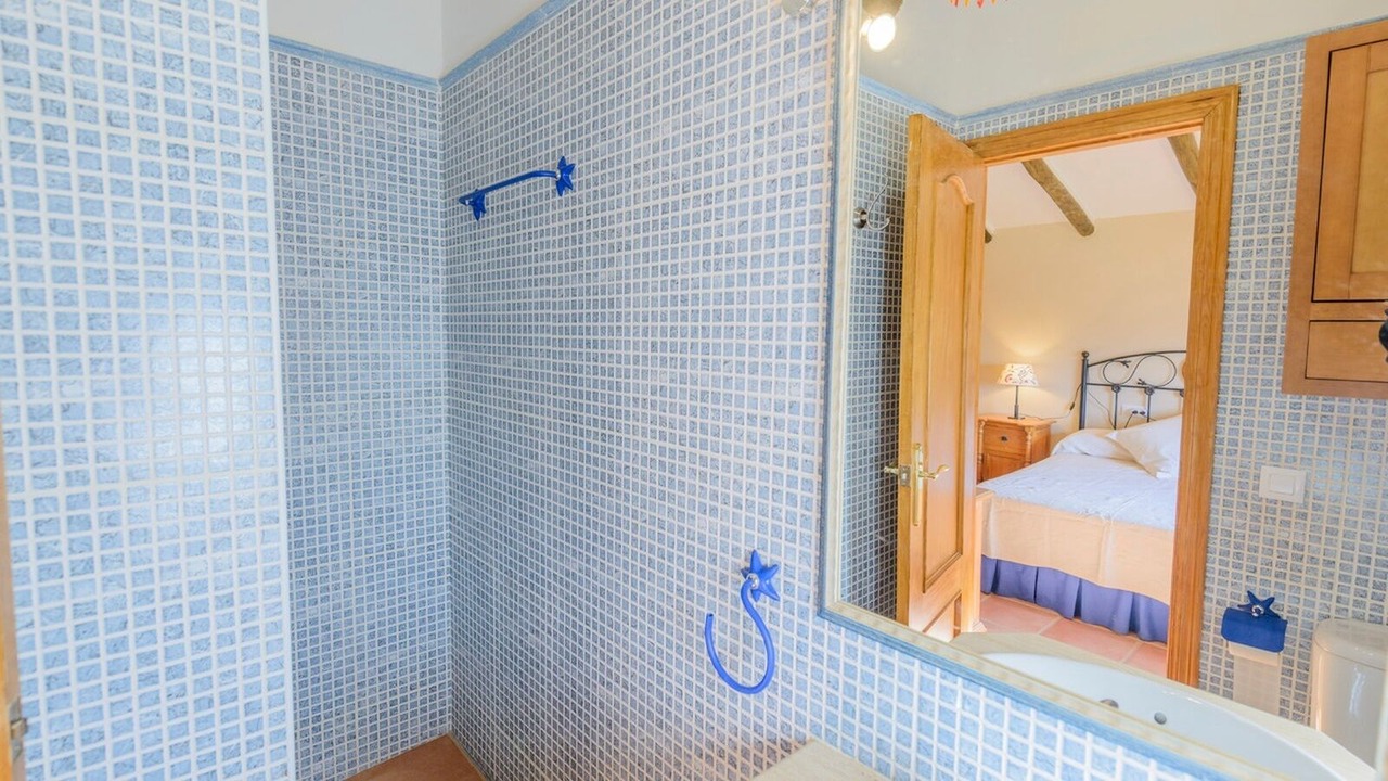 Photo of Bathroom in Iznajar