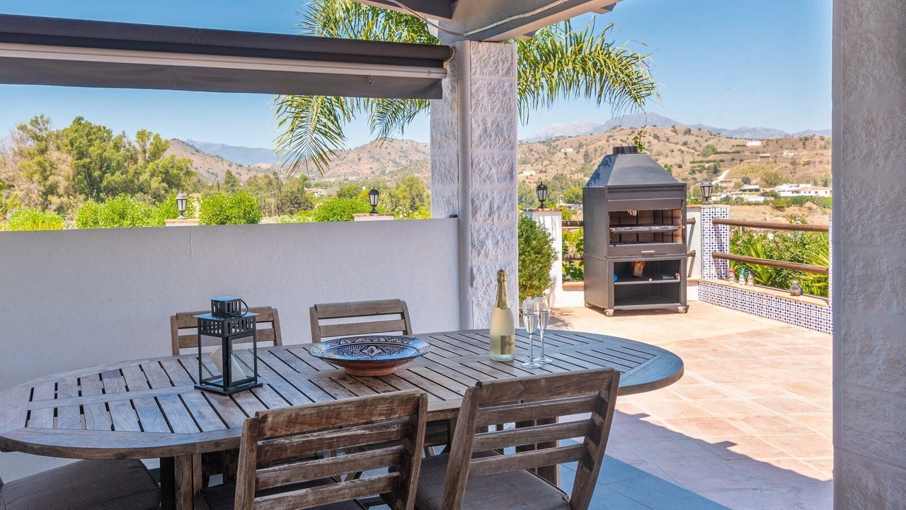 Photo of Outdoor in Coin