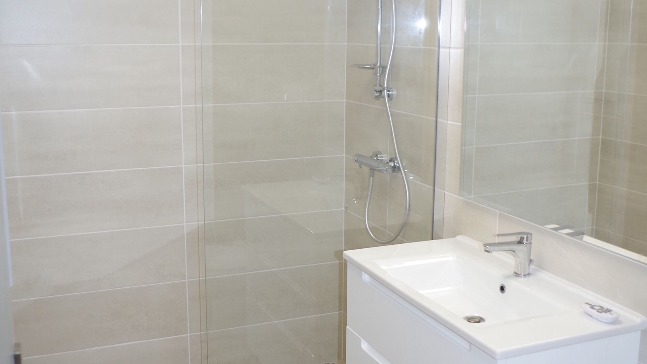Photo of Bathroom in Ledenon