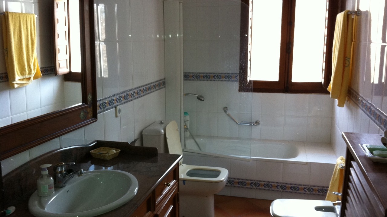 Photo of Bathroom in Villalba de la Sierra